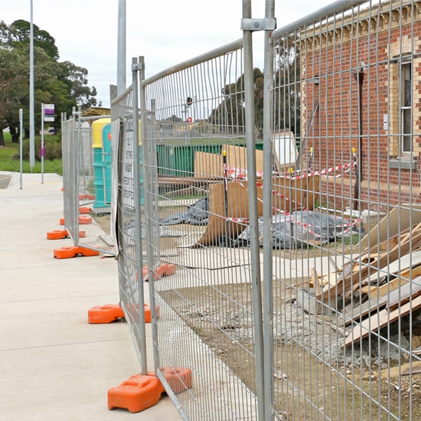 what's the procedure for arranging the removal of the temporary fence once my job or even is over